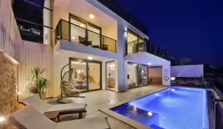 Villa Akasya Kızıltaş Antalya Kaş Kalkan'ın Kızıltaş mevkiinde konumlanmış, muhteşem deniz manzarasına hakim Villamızdır
