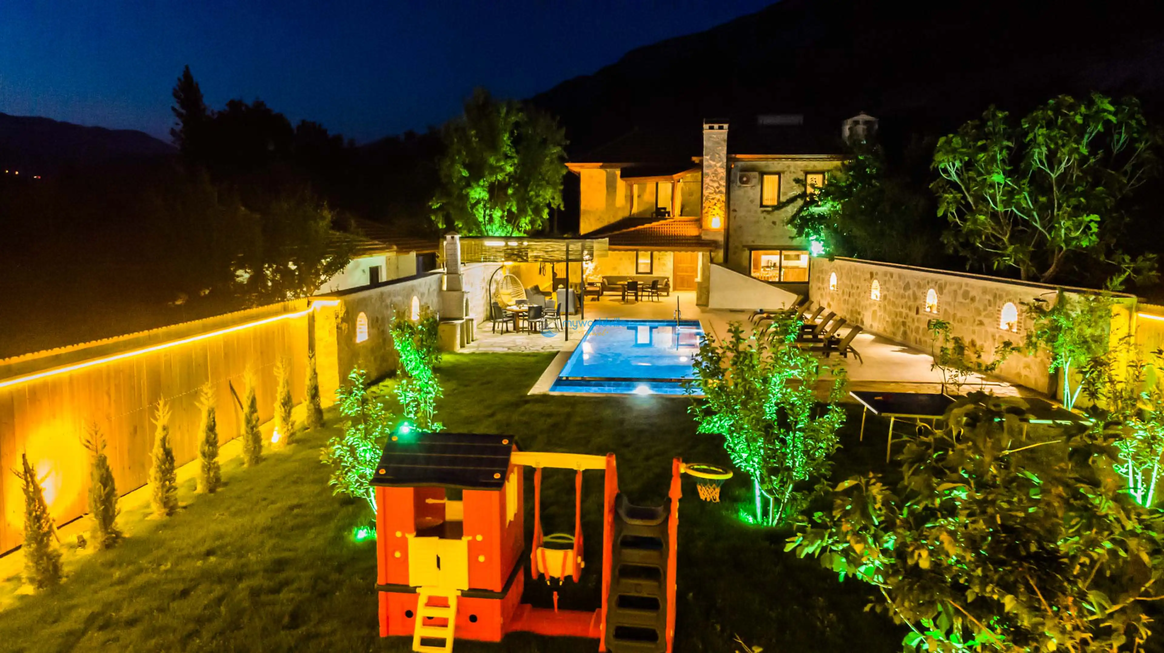 Muhafazakar Villa Tatili