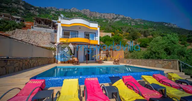 Villa Donat Huzur Deniz Manzaralı Geniş Ailelere uygun Tatil Villası